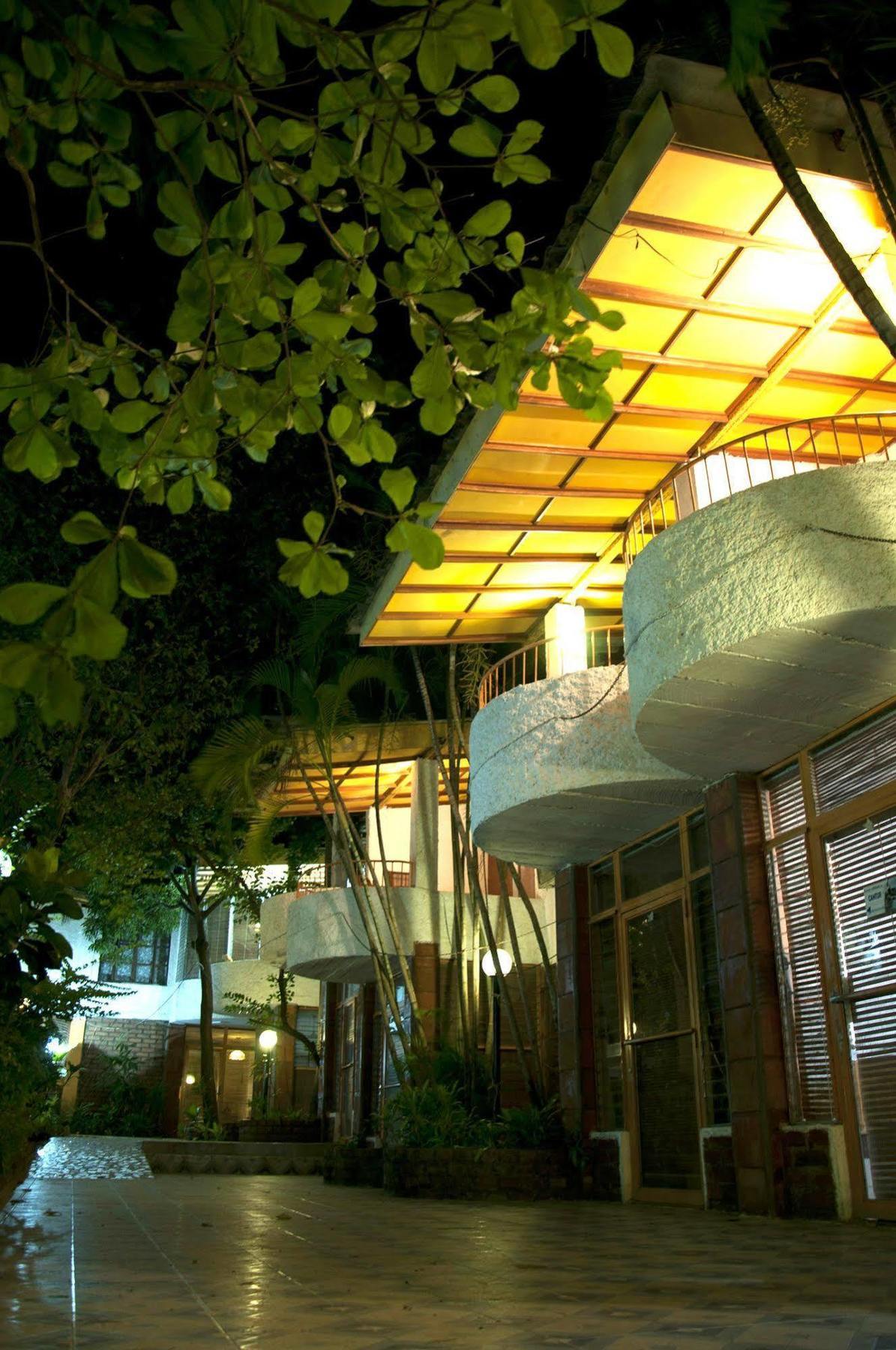 Hotel Restaurante Cesar Managua Exteriér fotografie